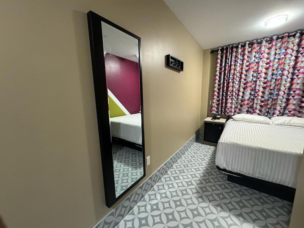 Moon Hotel Brooklyn New York Exterior photo